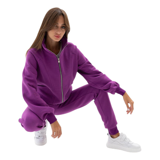 Plush Purple Tracksuit for Comfort and Style