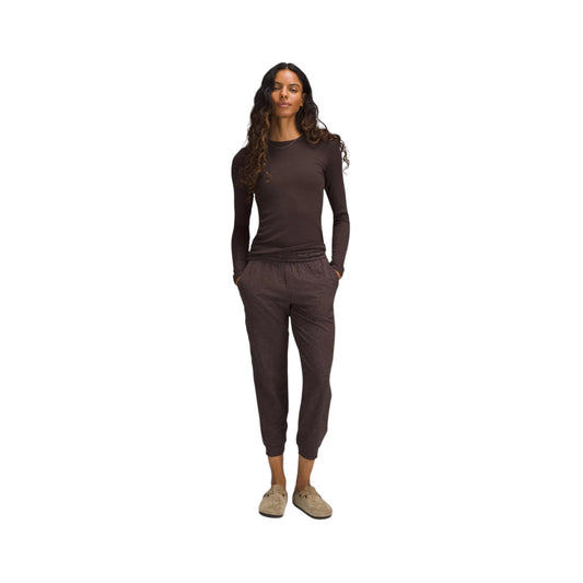 Mid-Rise Jogger Pants – Timeless Style in Soft Jersey Fabric