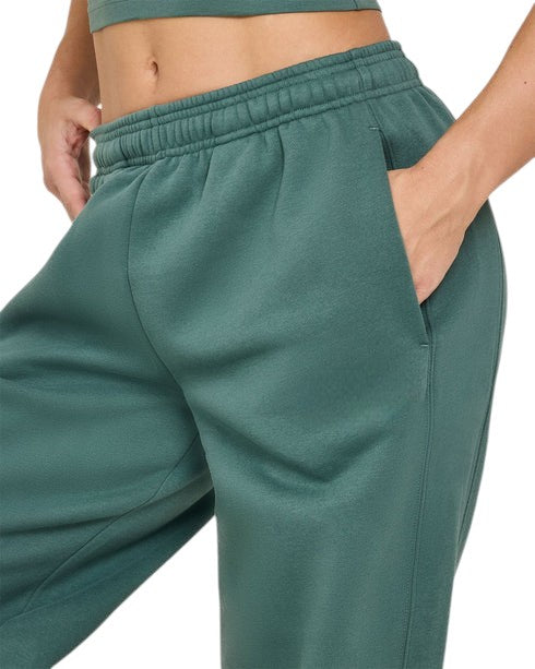 Modern Slim-Fit Joggers – Street-Ready Athletic Style